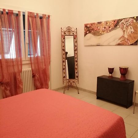 Appartamento Ca' Sandra Vado Ligure Buitenkant foto